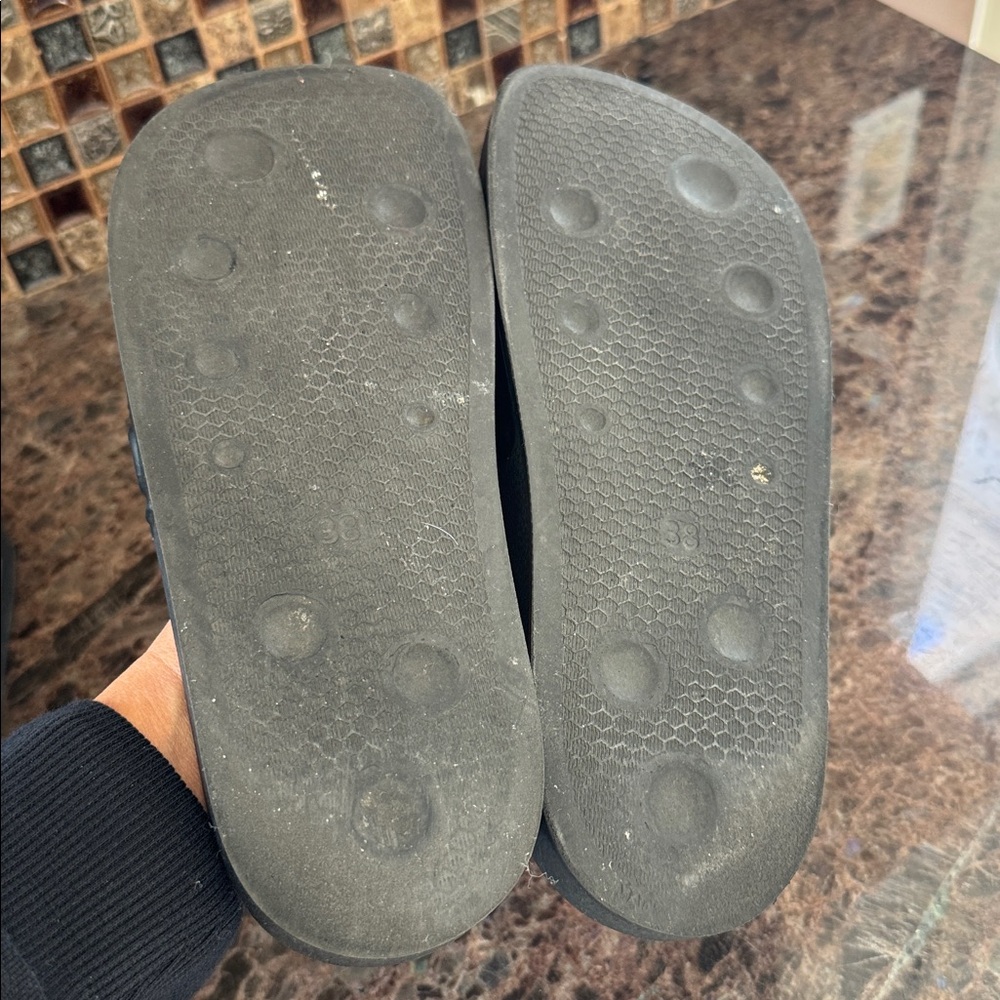 Off white authentic black rubber pool slides sandals flats sz 38 - Picture 5 of 7